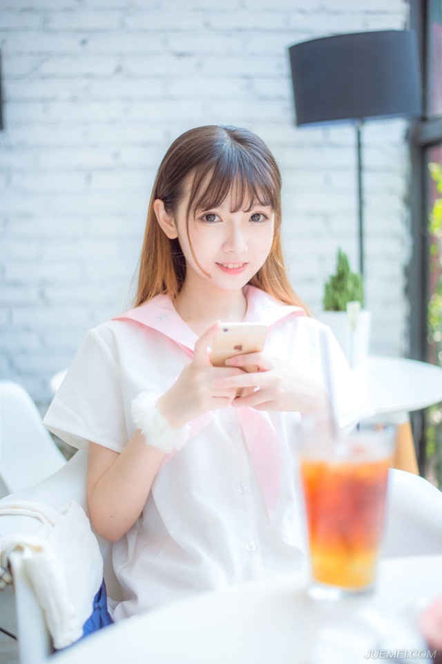 “嘿。”吕蒙冷笑一声，看向陈到：“今日吕某前来，不为别的，只为都督复仇，你陈到便是第一个，我要用你们荆州众将的人头，祭奠都督在天之灵！”